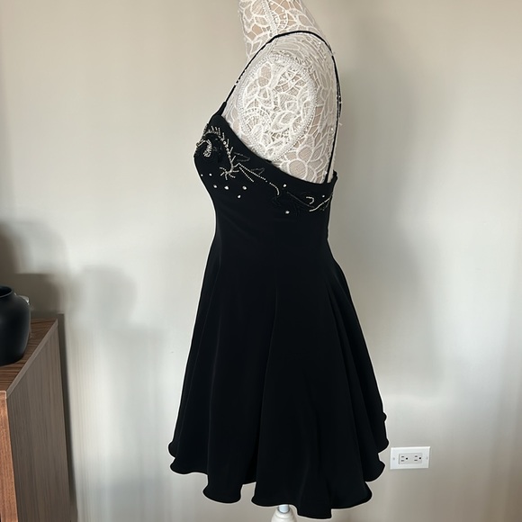 90s Beaded Vintage Mini Party Dress - Picture 6 of 8